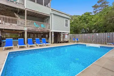 2000 Pipers Paradise*Dog Friendly*Pool*Hot Tub