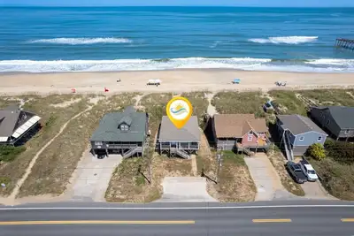Image de 5050 Sea Haven * Oceanfront * Walk to Fishing Pier