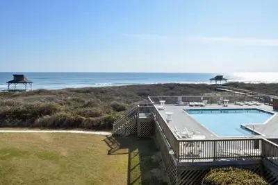 Image de C206a Sun Sational Setting * Oceanfront * Pool