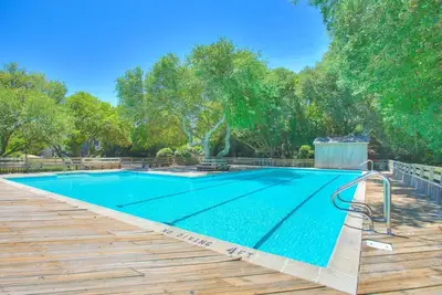 Image de Cozy 3-Bedroom Retreat in Duck – Walk to Beach!