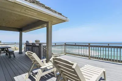 Image de Luxury Oceanfront Penthouse w/ Stunning Views