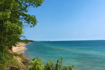 Image de Lake Michigan Beachfront Home Near Mackinac Ferry