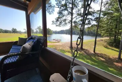 Image de Juju's Pond House on Smith Pond