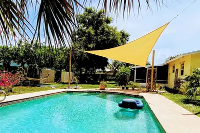 Image de 3 Bedroom 2 Bath House with pool - Close to the beach and downtown
