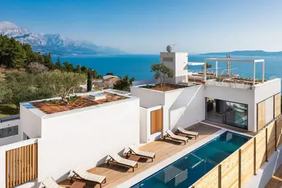 Image de Superbe maison à Omis avec cuisine