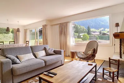 Image de Appartement 3 pièces belle surface, lumineux et vue imprenable sur Rochebrune.