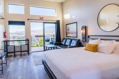 Image de Amazing View #16 at The Dwellings