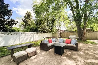 Image de Waterfront Family-Friendly Community, Fenced-In Yard and Dog-Friendly