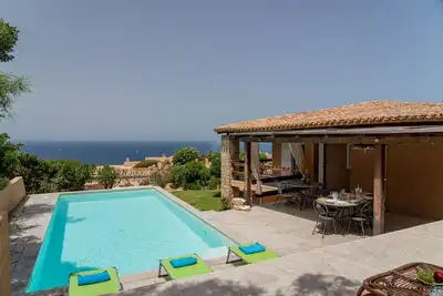 Image de Villa à Costa Paradiso avec 5 chambres à coucher, 10 couchages