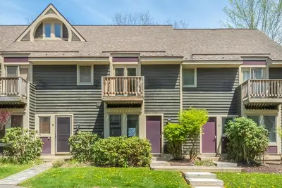 Image de Winding Down Slope Side | Pet Friendly + Lake & Ski!