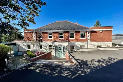 Image de Osmund House, Salisbury Sleeps up to 19