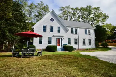 Image de Cedardown - Centrally Located Wellfleet 5 Bedroom with Ac