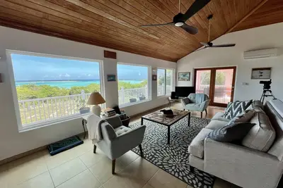 Image de Private w/amazing views of the Atlantic, airy lanai 5 min to white powder beach!