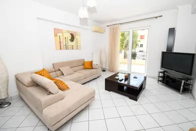 Image de Central Two Bedroom Apartment with Free Parking!