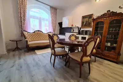 Appartement-Salle de bain privée séparée-Vue sur Rue-Erdgeschoss