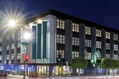 Image de Hotel  suite for your Bottle Rock stay by Fishermen’s Wharf