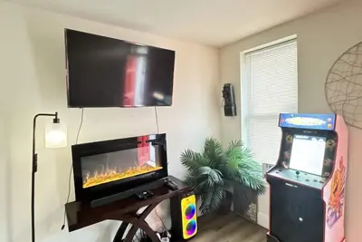 Downtown Home - Close to Topgolf, Ravens Stadium, Orioles Park, Um Baltimore