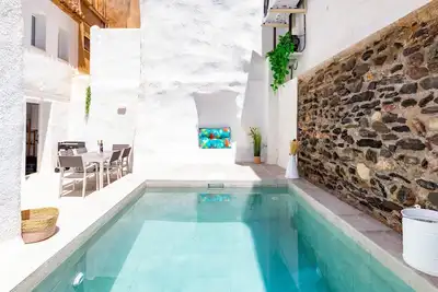 Image de Fantastique maison avec piscine et wifi