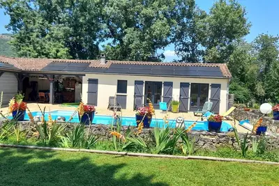 Image de Dans le Lot, près de Martel gîte entièrement rénové avec piscine