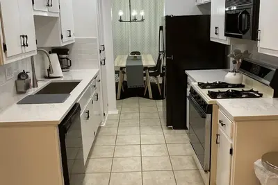 Image de Charming | Spacious 3 Bedroom 4 Bedroom S. W Austin 12 mins D. T 20 mins Airport.