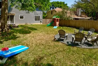 Image de `Boni and Blithe` - Pet-Friendly! Centrally Located! Fenced in Yard!