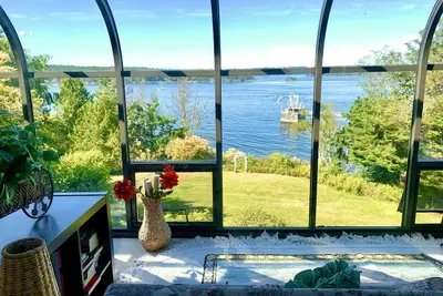 Image de Ocean-view villa, close to the airport and ferry. Perfect for family vacations.