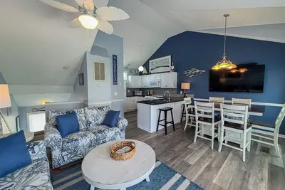 Image de Pickled Pelican - Recently Updated 2 Br Oceanside Condo w/Community Pool