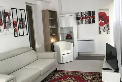 Image de Maison \"Lumière et confort\" grand jardin 3 chambres parkings wifi Thd prox plage