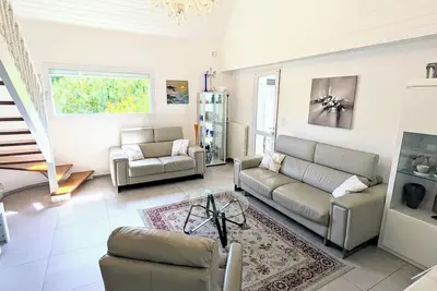 Image de Calme espace et modernité maison 14 pers jardin 2000m² parkings fibre prox plage