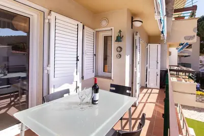 Image de Bel appartement pour 6 personnes avec climatisation, Tv et terrasse