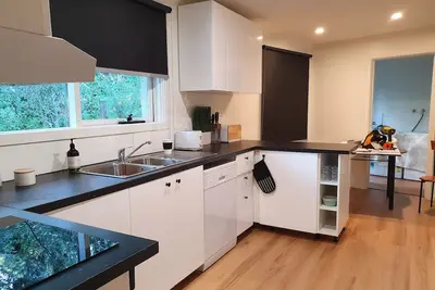 Image de Grey Gum Getaway. Close to Puffing Billy & the wedding venues of the Dandenongs