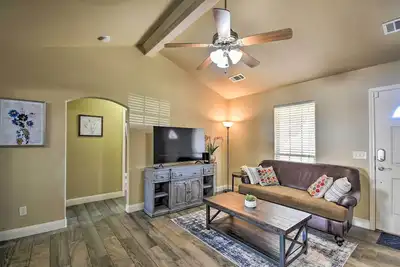 Image de Amarillo Abode w\/ Sunroom ~ 4 Mi to Downtown!