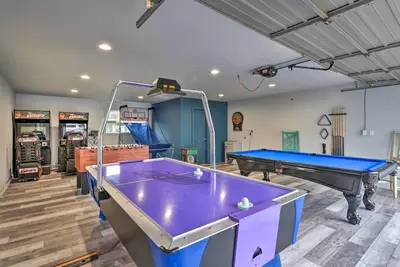 Image de ‘Coastal Haven’ Getaway ~ 1 Mi to Mill Beach!