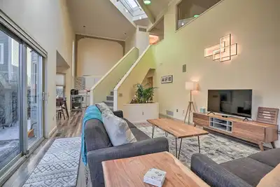 Image de Cozy Anchorage Retreat - Near Hiking & Dtwn!