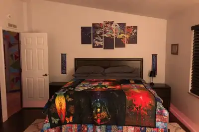 Image de Comfy house on 2. 5 acres