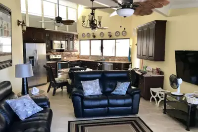 Image de Golf Course Villa with beautiful turquoise water view