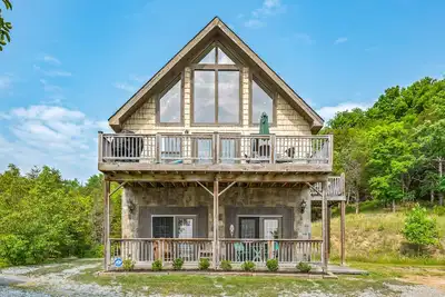 Image de Unforgettable Sunrise View, Dual Living Spaces & on Douglas Lake by Pigeon Forge