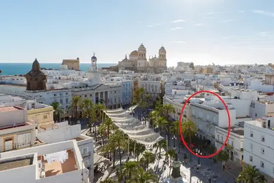 Image de Capitan Veneno Eterno Y Rebelde by Cadiz4Rentals