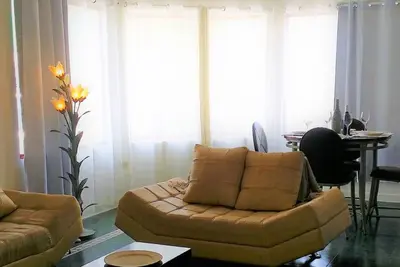 Image de Vintage Apt 2br/2ba w/Great View & Location #1