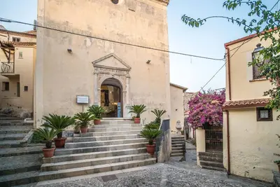 Entire House in Scalea's Historical Center