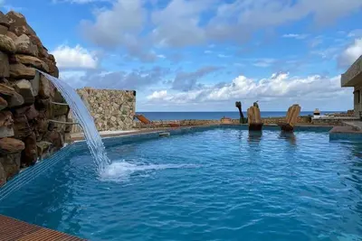 Image de An Authentic Villa by the Sea