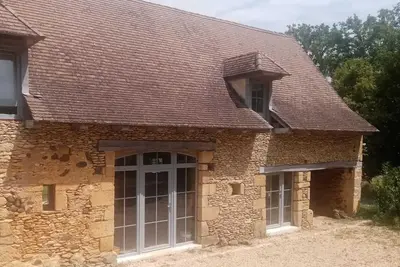 Image de En Périgord près de Sarlat, villa Périgourdine avec piscine