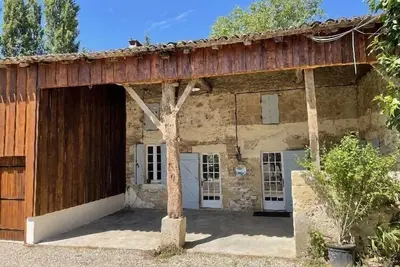 Image de Cottage paisible avec petite piscine