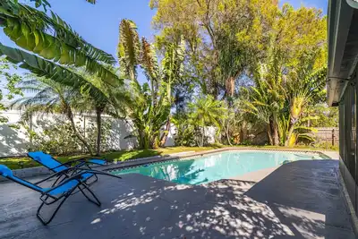 Image de Tropical Haven w Private Heated Pool central to many Beaches and more!
