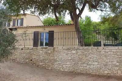 Image de Une escapade en Provence bercée par le chant des oiseaux. <br>Maison de 63m2
