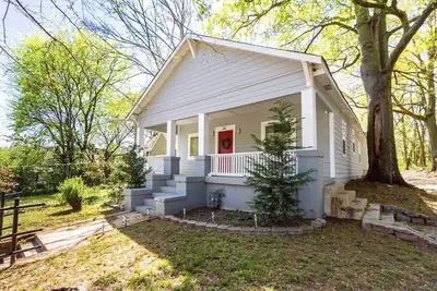 Image de Perfect 4br/2ba home in heart of Atlanta