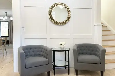 Image de Monthly 4 bedroom 2 full bathroom - 1 block to beach and bike path