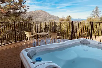 Image de Mountain View Hideaway: Hot Tub, Near Yosemite & Bass Lake, Mountain View