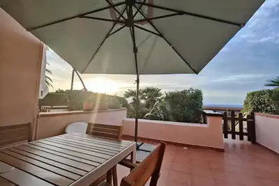 Two-room villa with two terraces, in residence with swimming pool