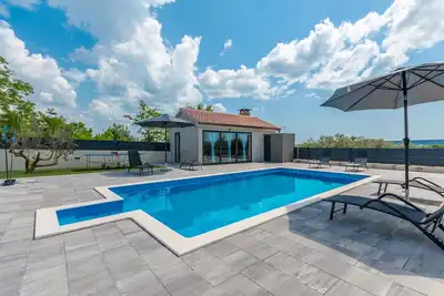 Image de Belle maison à Sveti Filip i Jakov